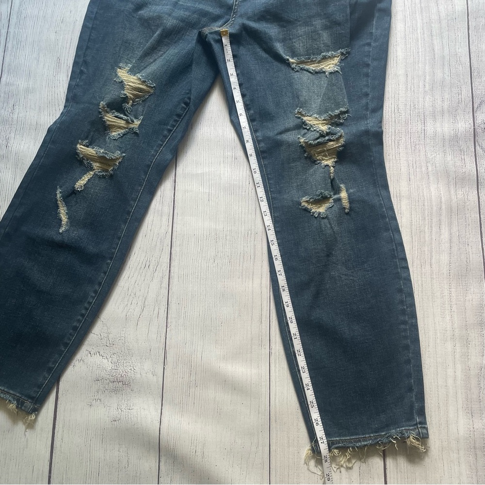 Judy Blue Dark Wash High Rise Distressed Jeans - Picture 10 of 12